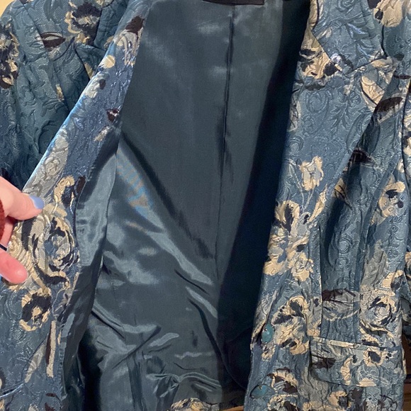 Floral Jacket - Picture 11 of 11